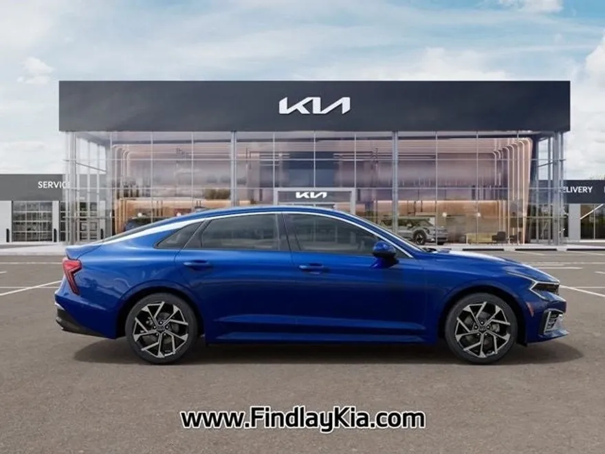 2025 Kia K5 EX photo 9