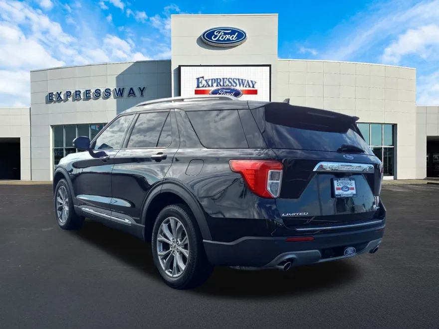 2022 Ford Explorer Limited photo 1