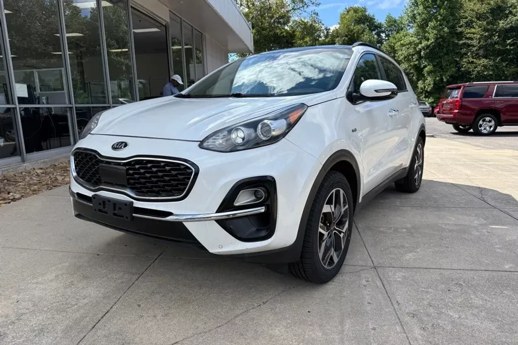 2021 Kia Sportage EX photo 1