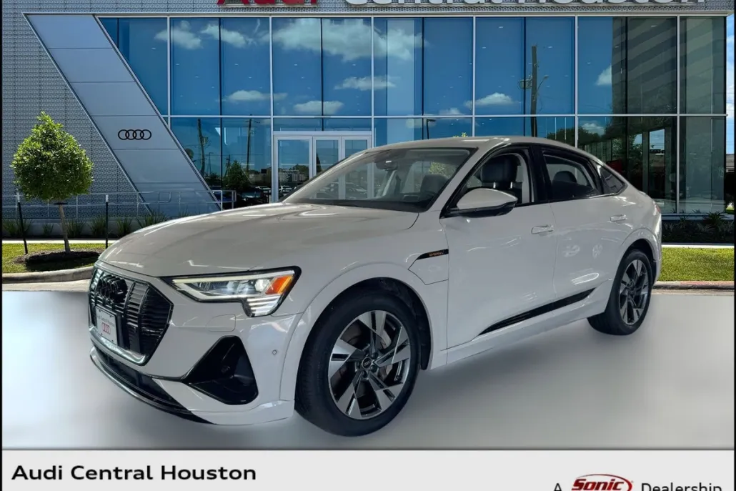 2022 Audi e-tron Sportback S line Premium photo 1