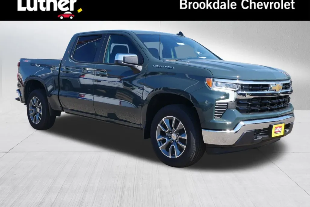 2026 Chevrolet Silverado 1500 LT photo 1