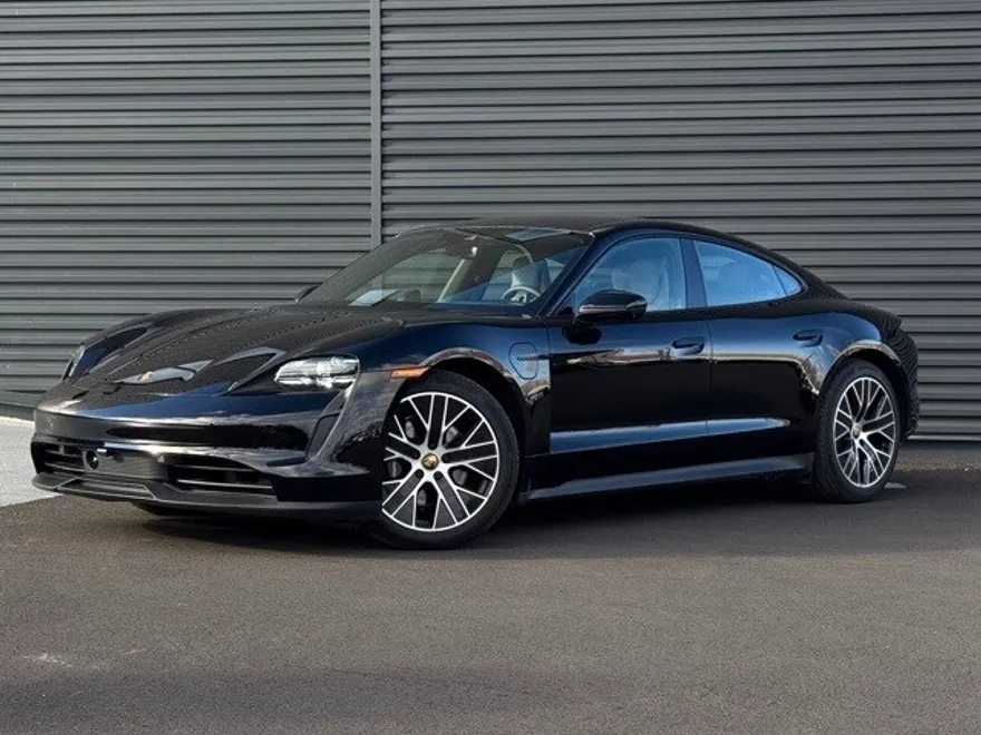 2024 Porsche Taycan photo 1