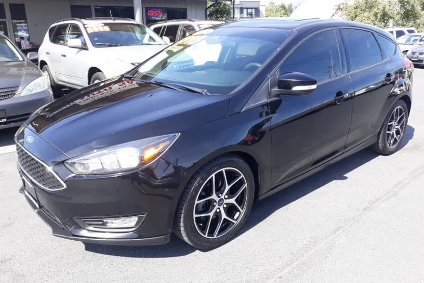 2018 Ford Focus SEL photo 1
