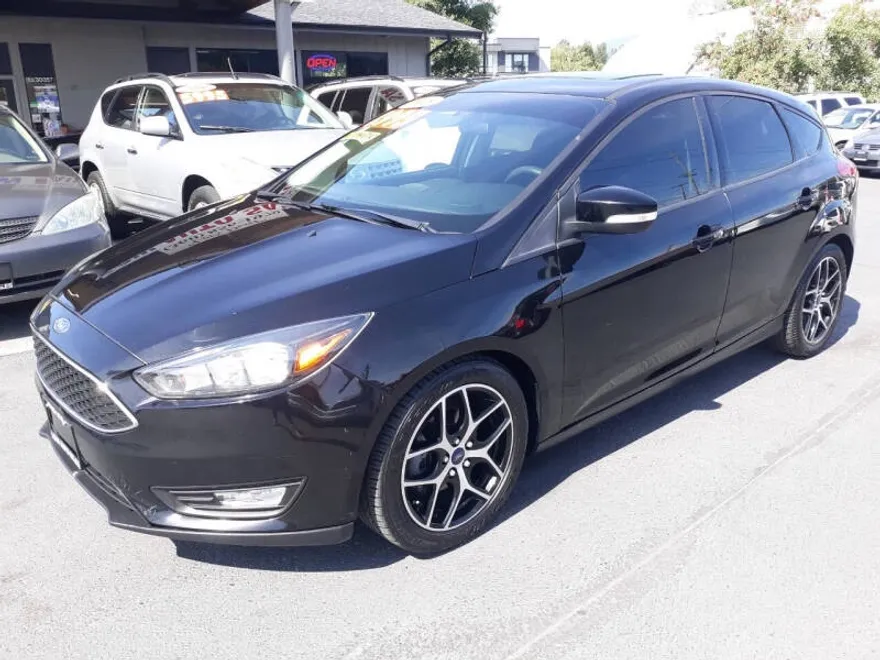 2018 Ford Focus SEL photo 1