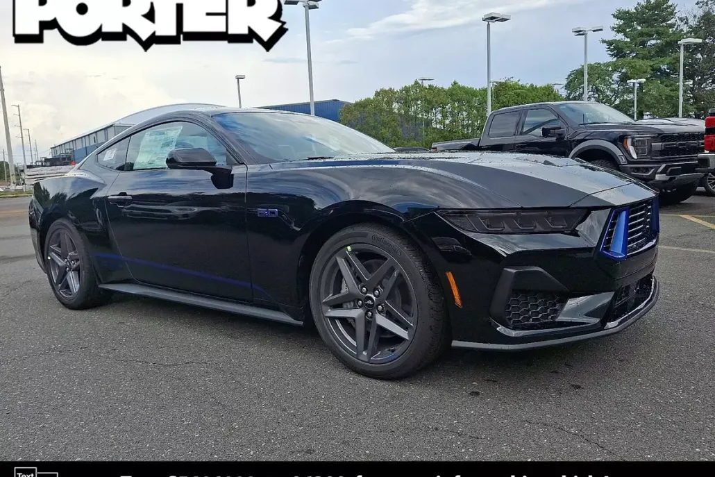 2025 Ford Mustang GT Premium photo 1