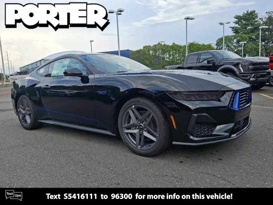 2025 Ford Mustang GT Premium photo 1