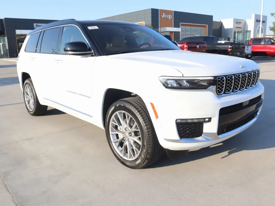 2025 Jeep Grand Cherokee L Summit photo 1