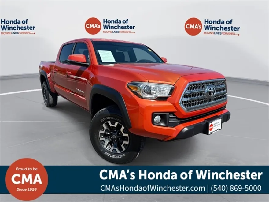 2017 Toyota Tacoma TRD Off-Road photo 1