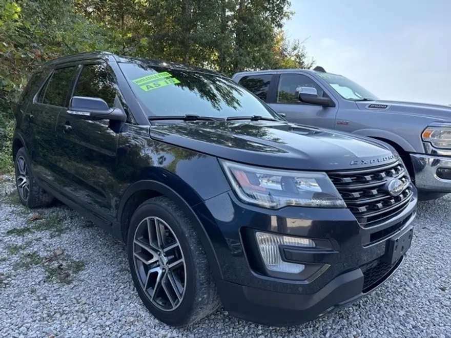 2017 Ford Explorer Sport photo 1