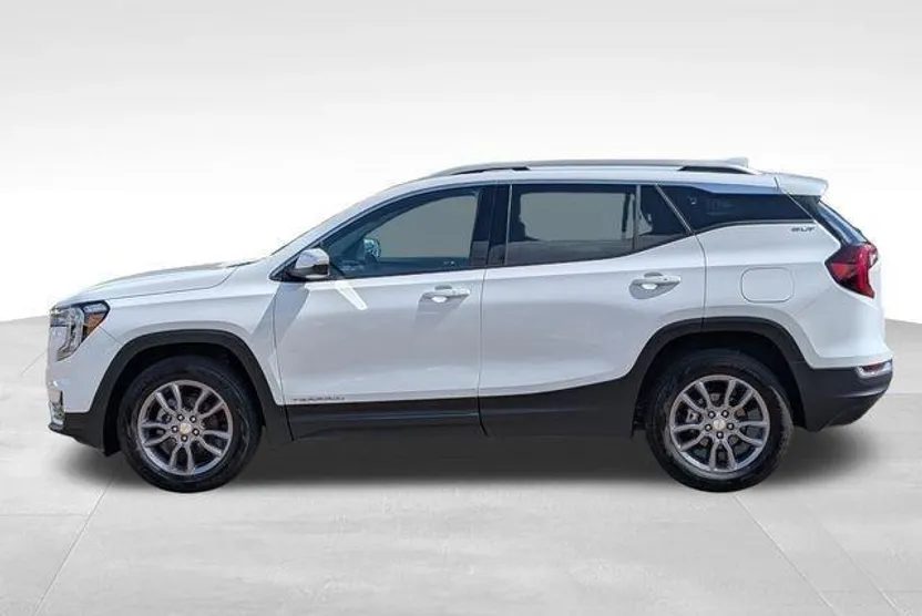 2024 Gmc Terrain SLT photo 1