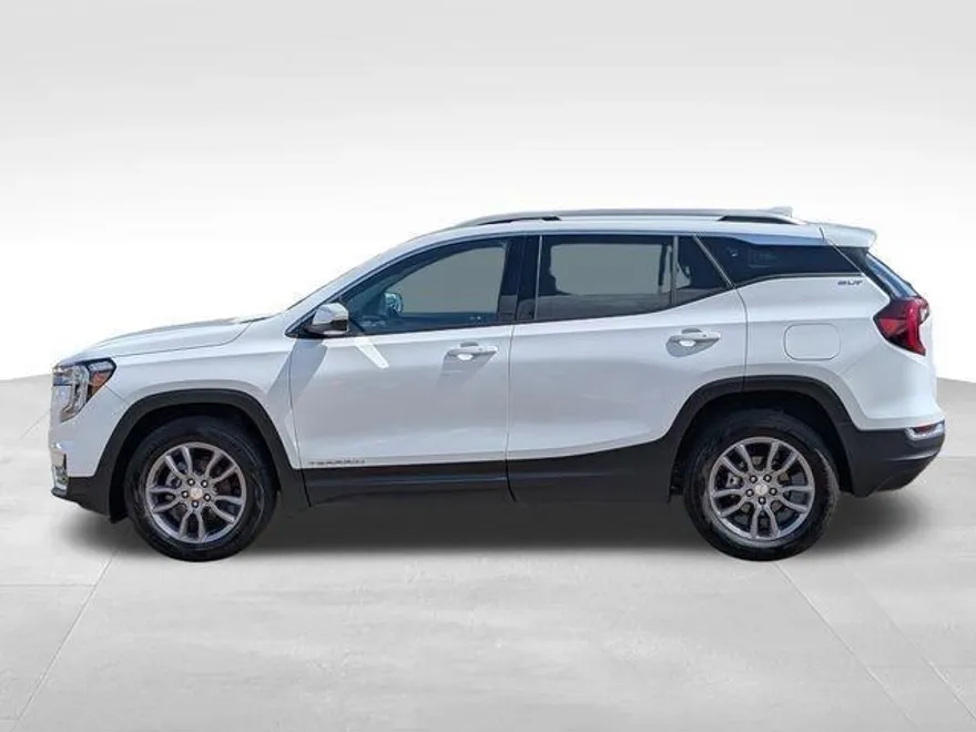 2024 Gmc Terrain SLT photo 1