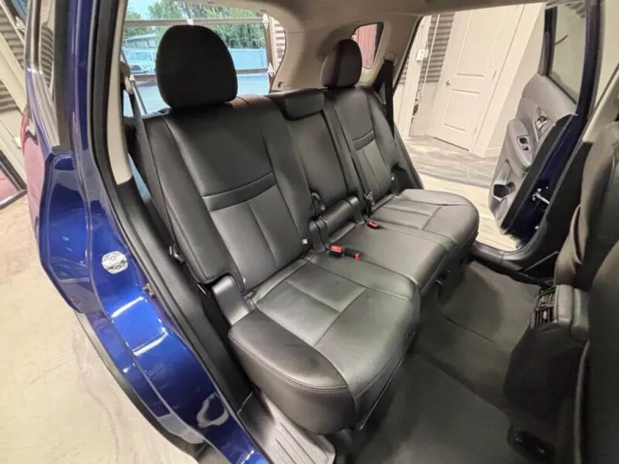 2019 Nissan Rogue SL photo 1