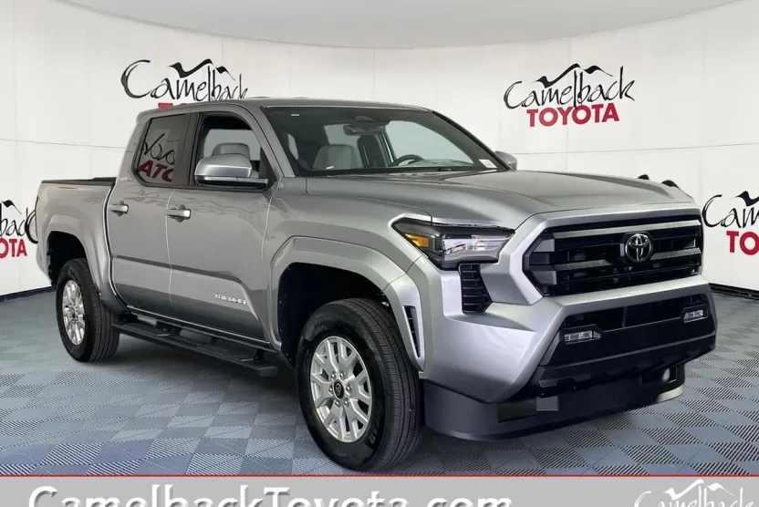 2025 Toyota Tacoma SR5 photo 1
