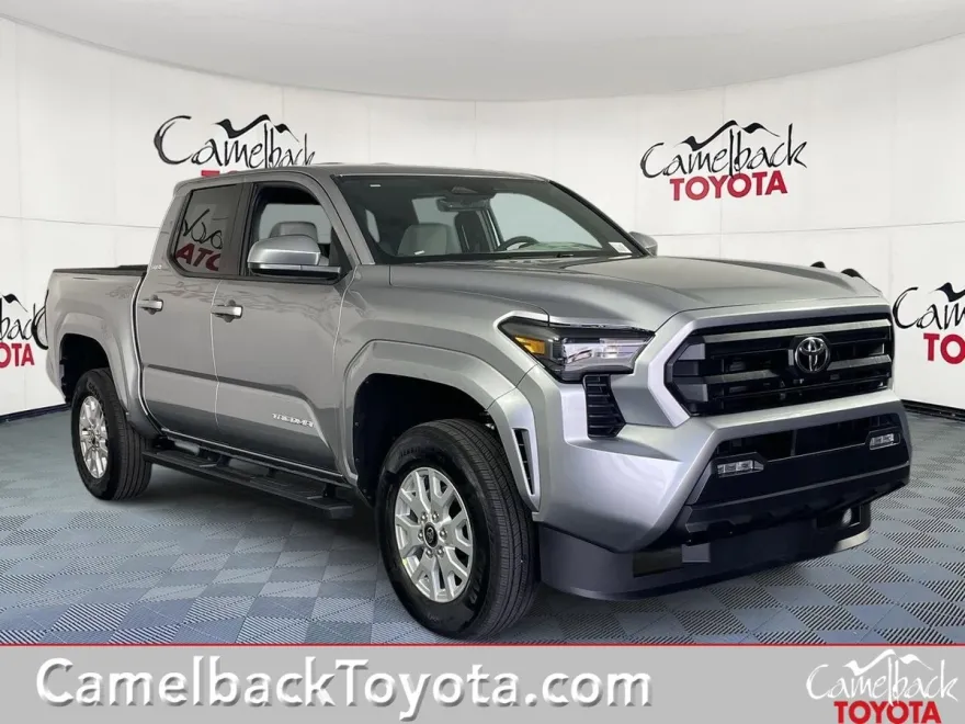 2025 Toyota Tacoma SR5 photo 1