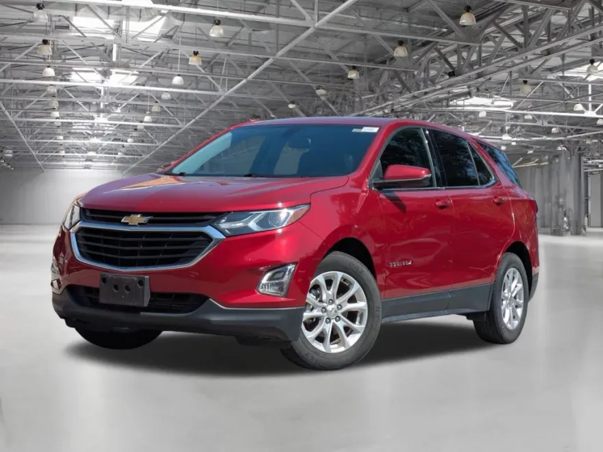 2018 Chevrolet Equinox LT photo 1
