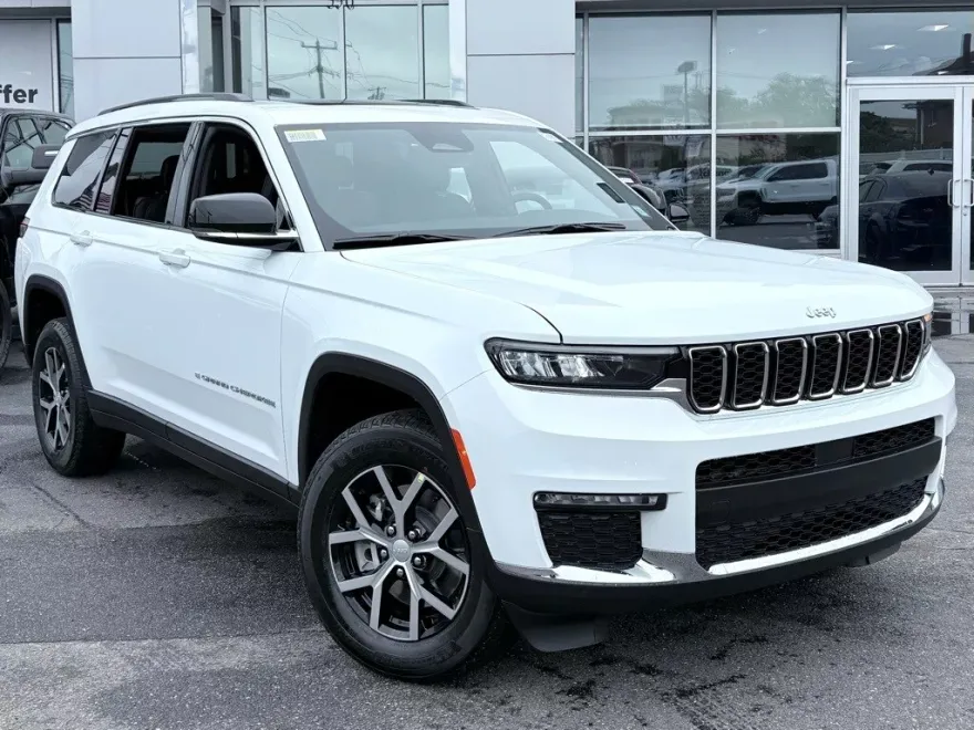 2025 Jeep Grand Cherokee L photo 1