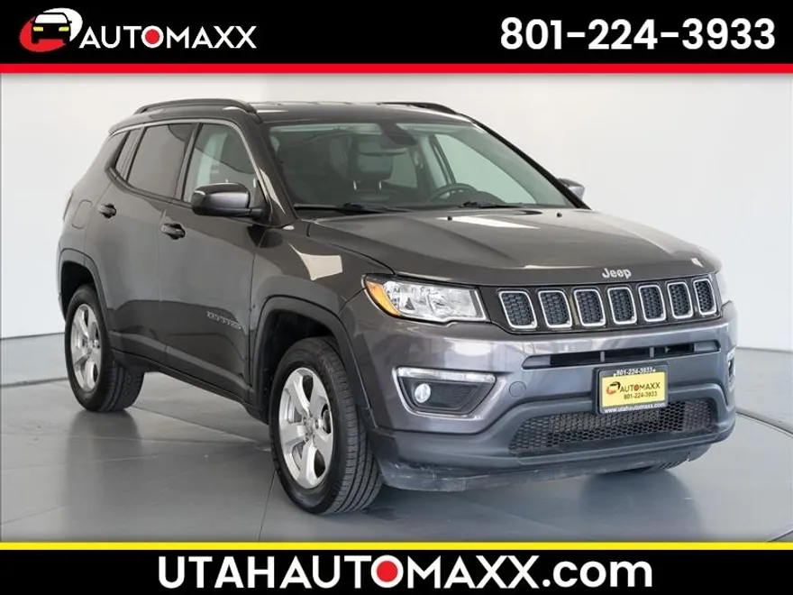 2021 Jeep Compass Latitude photo 1