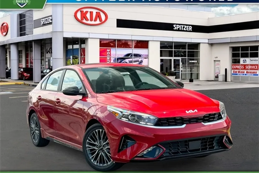 2024 Kia Forte GT-Line photo 1