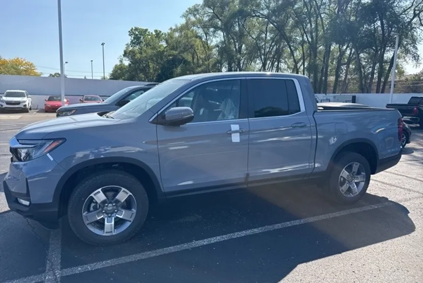 2025 Honda Ridgeline RTL photo 1
