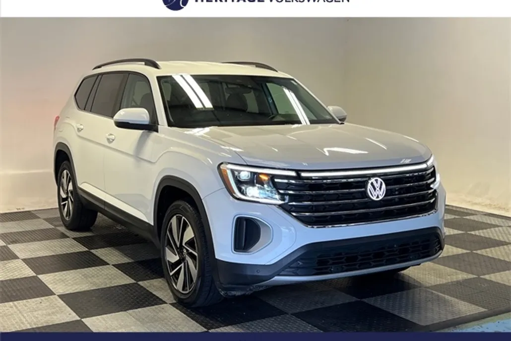 2024 Volkswagen Atlas SE Technology photo 1