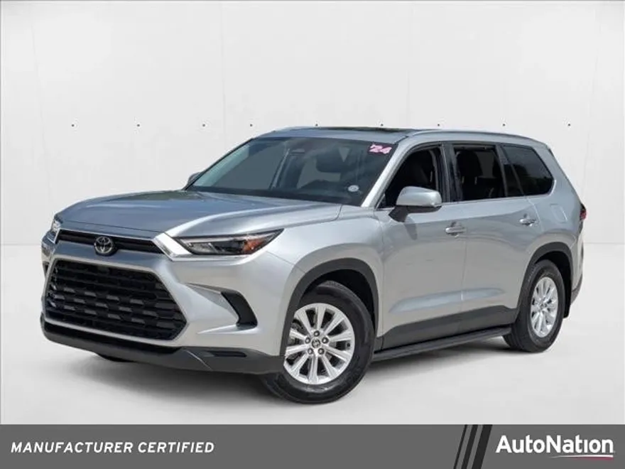 2024 Toyota Grand Highlander XLE photo 1