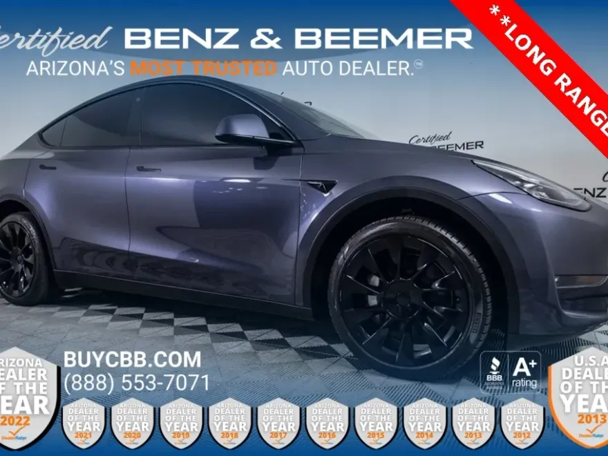 2023 Tesla Model Y Long Range photo 1