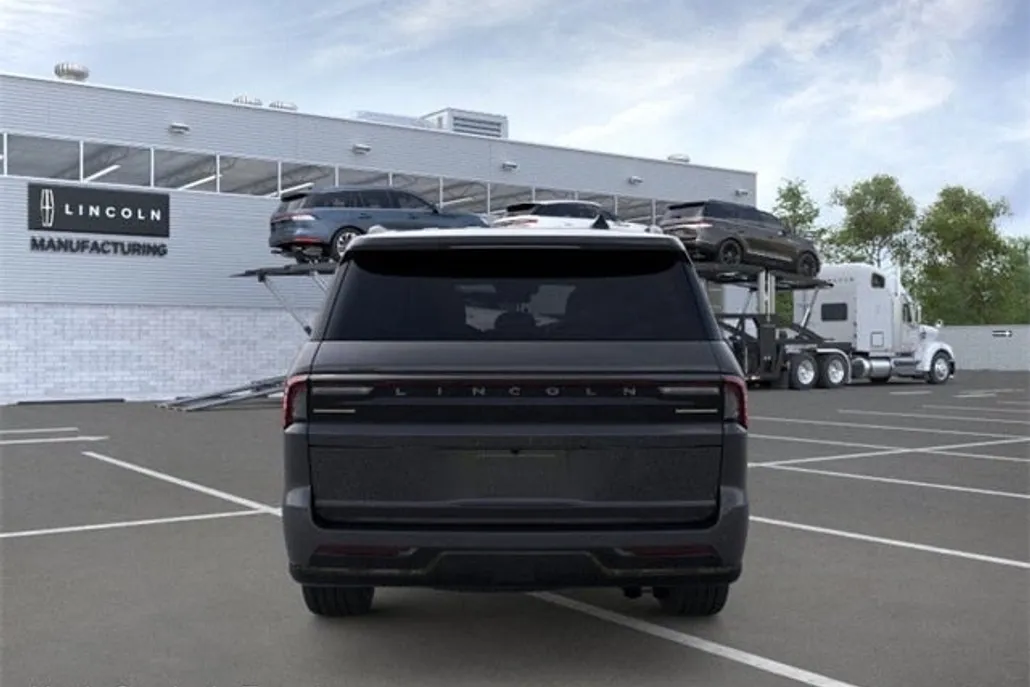 2025 Lincoln Navigator L Reserve photo 1