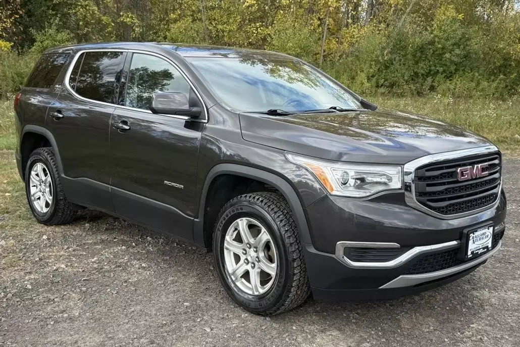 2019 Gmc Acadia SLE photo 1