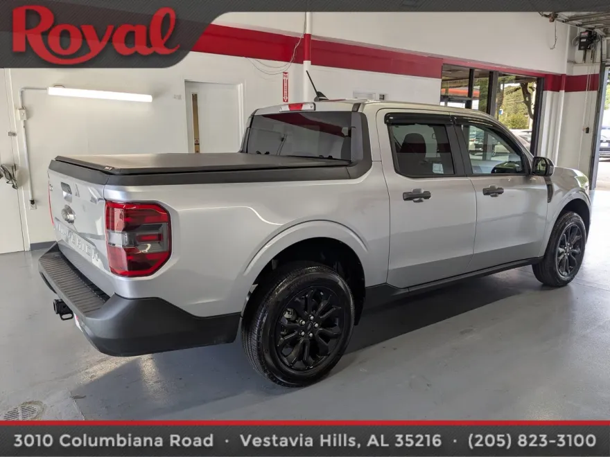 2024 Ford Maverick XLT photo 1