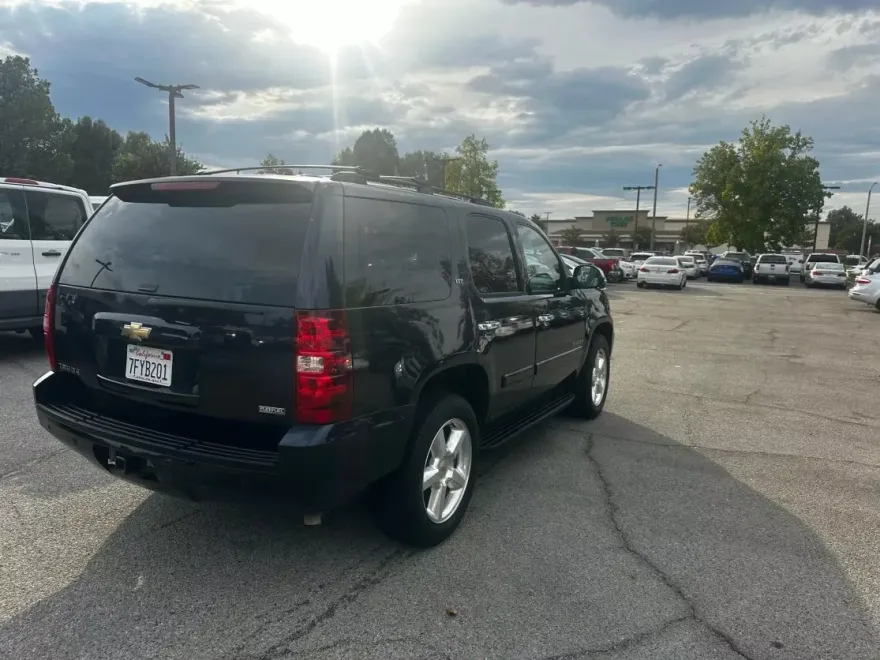 2007 Chevrolet Tahoe LTZ photo 1