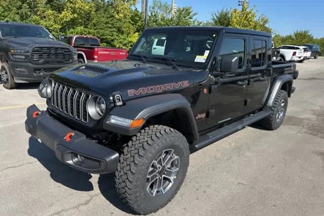2025 Jeep Gladiator Mojave photo 1