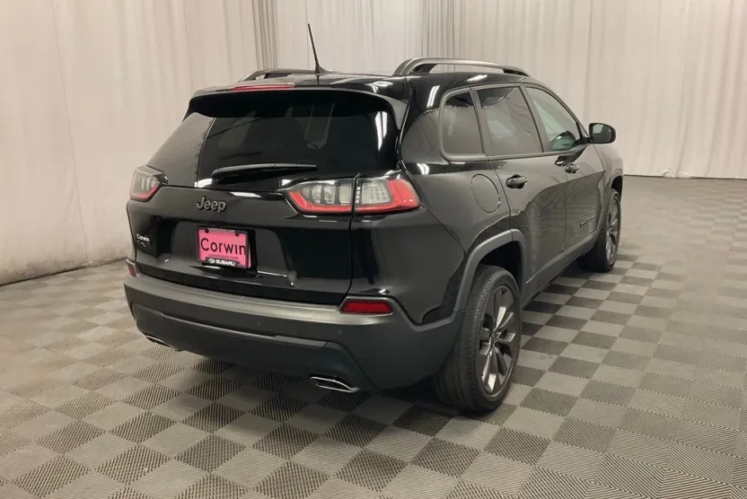 2021 Jeep Cherokee Latitude Lux photo 1