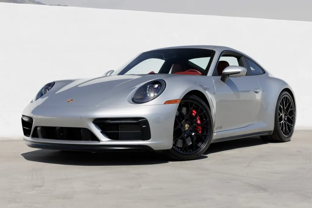2022 Porsche 911 4 GTS photo 1