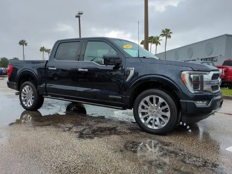 2023 Ford F-150 Limited photo 1