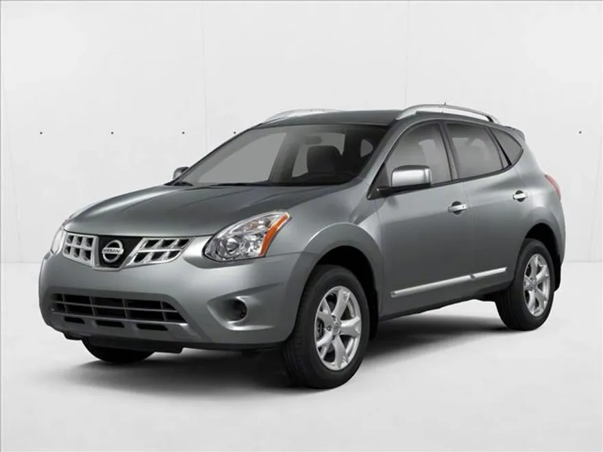 2013 Nissan Rogue S photo 1