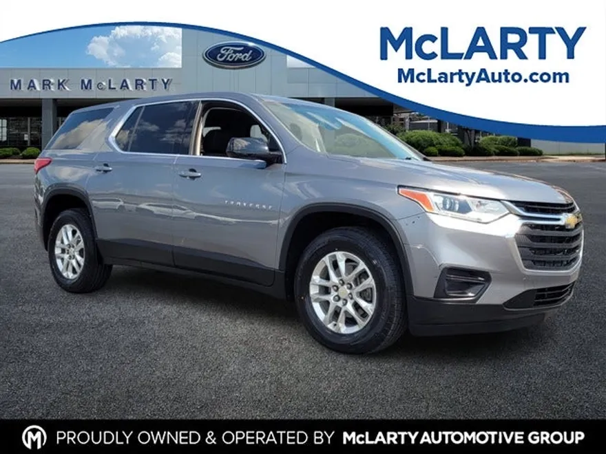 2019 Chevrolet Traverse LS photo 1