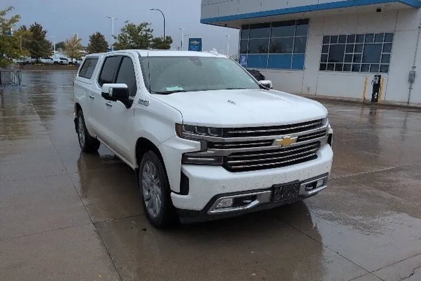 2019 Chevrolet Silverado 1500 High Country photo 1