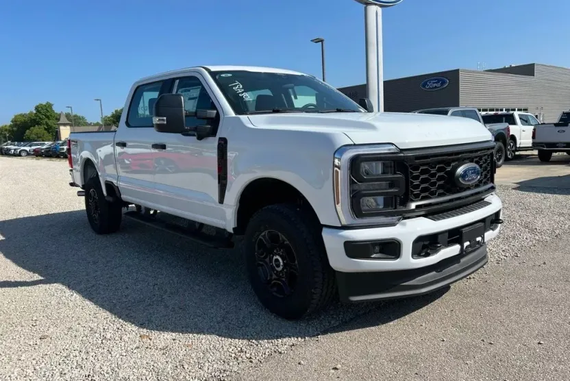 2025 Ford F-250 XL photo 1