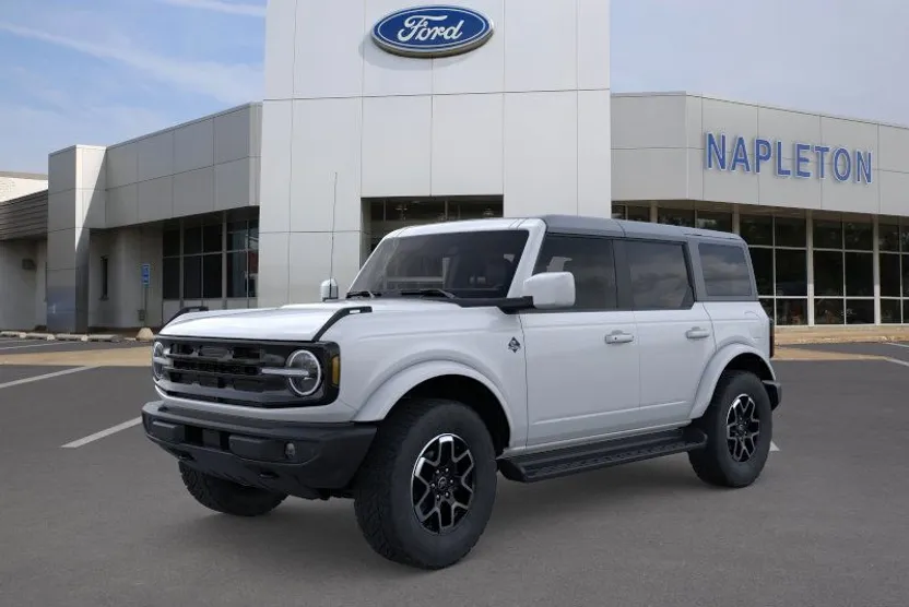 2025 Ford Bronco Outer Banks photo 1