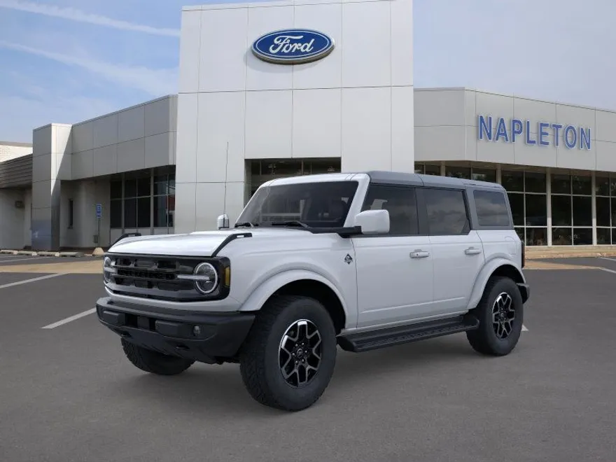 2025 Ford Bronco Outer Banks photo 1