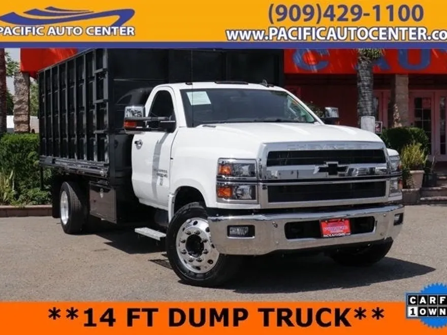 2022 Chevrolet Silverado 5500HD Work Truck photo 1