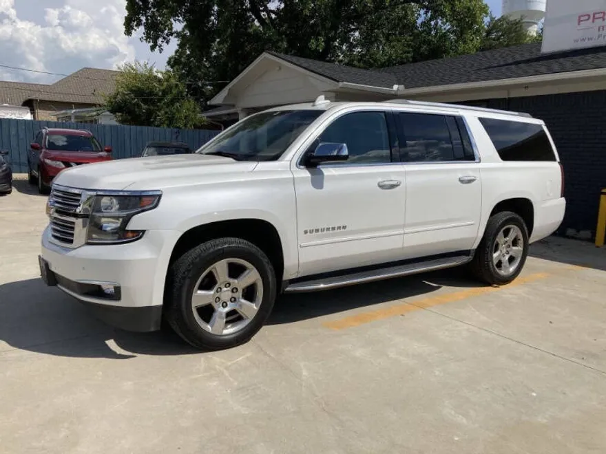 2017 Chevrolet Suburban Premier photo 1