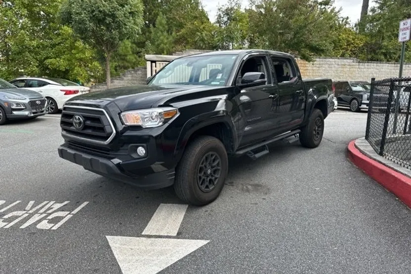 2022 Toyota Tacoma SR5 V6 photo 1