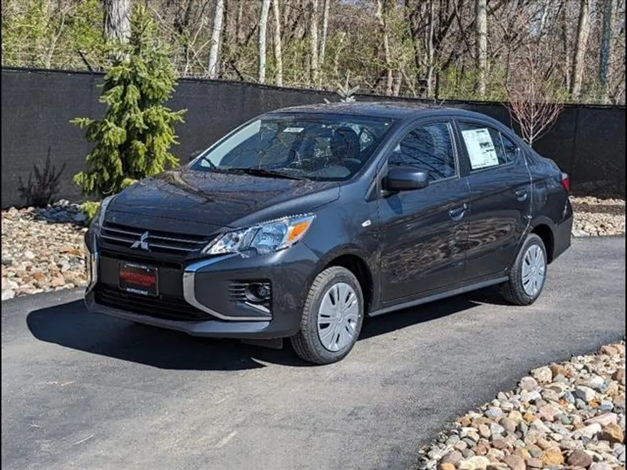 2024 Mitsubishi Mirage G4 ES photo 1