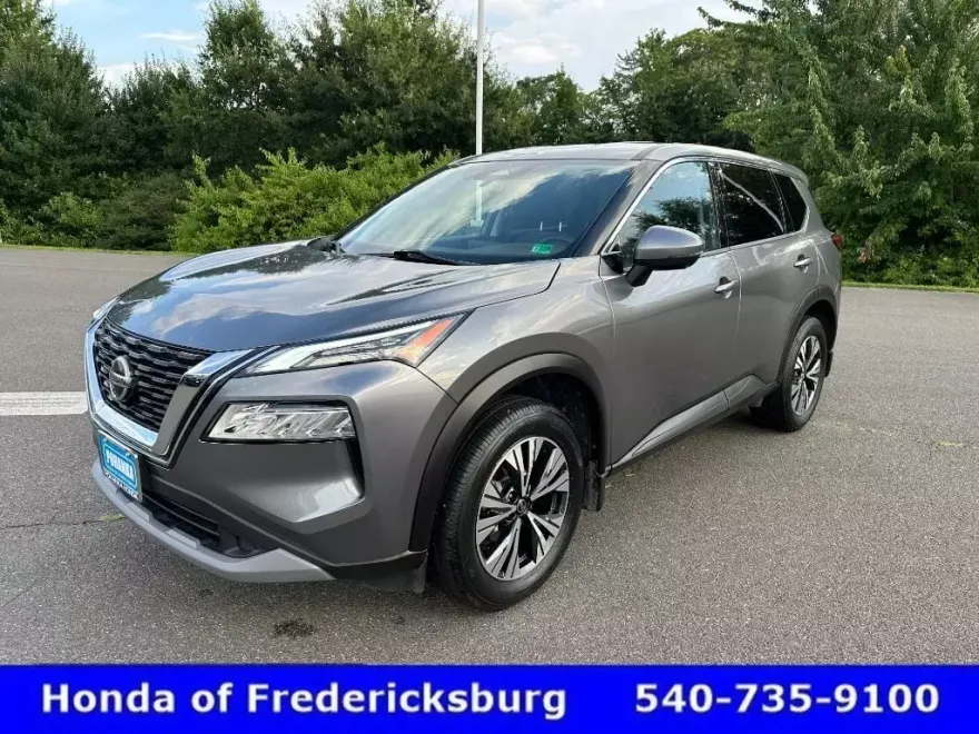 2021 Nissan Rogue SV photo 1