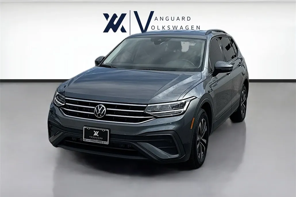 2024 Volkswagen Tiguan S photo 1