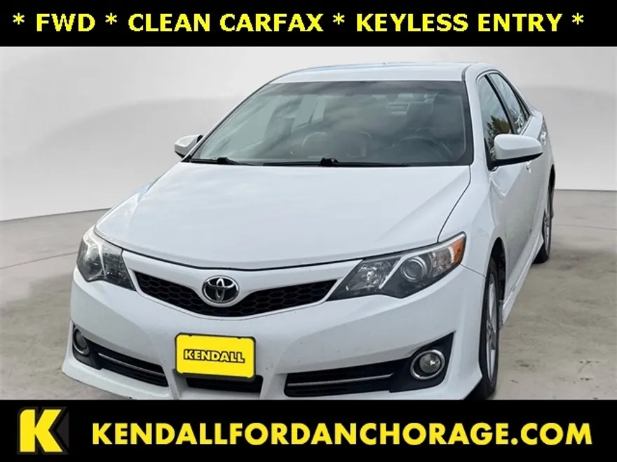 2013 Toyota Camry SE photo 1