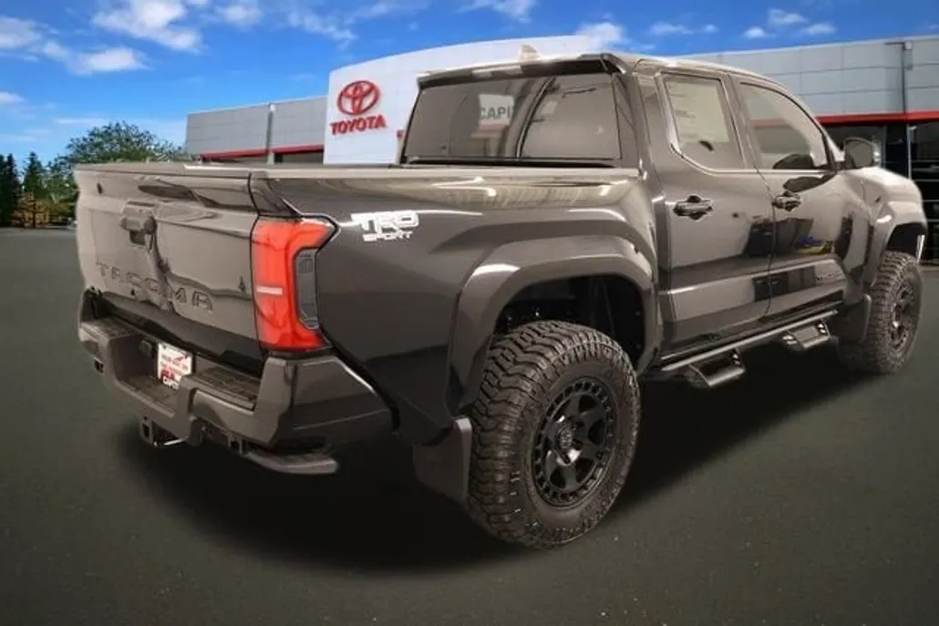 2025 Toyota Tacoma TRD Sport 4x4 Double Cab photo 1