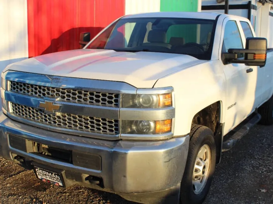 2019 Chevrolet Silverado 2500HD Work Truck photo 1