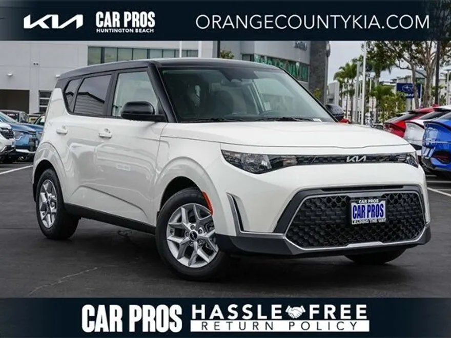 2025 Kia Soul S photo 1